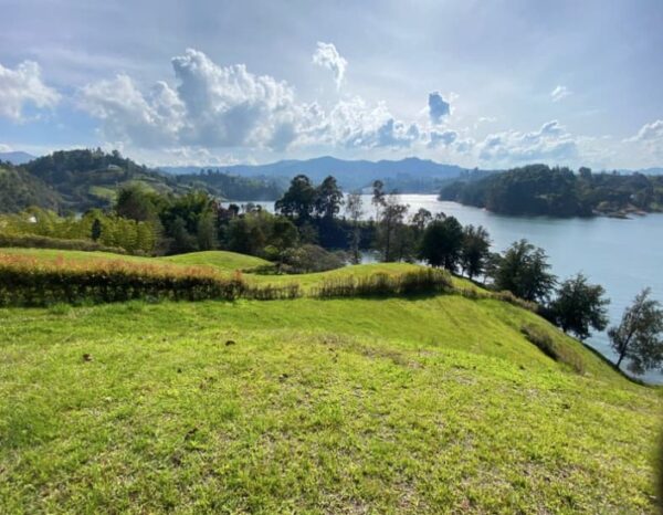 Casas con jardín en venta en Rionegro cerca a Medellín